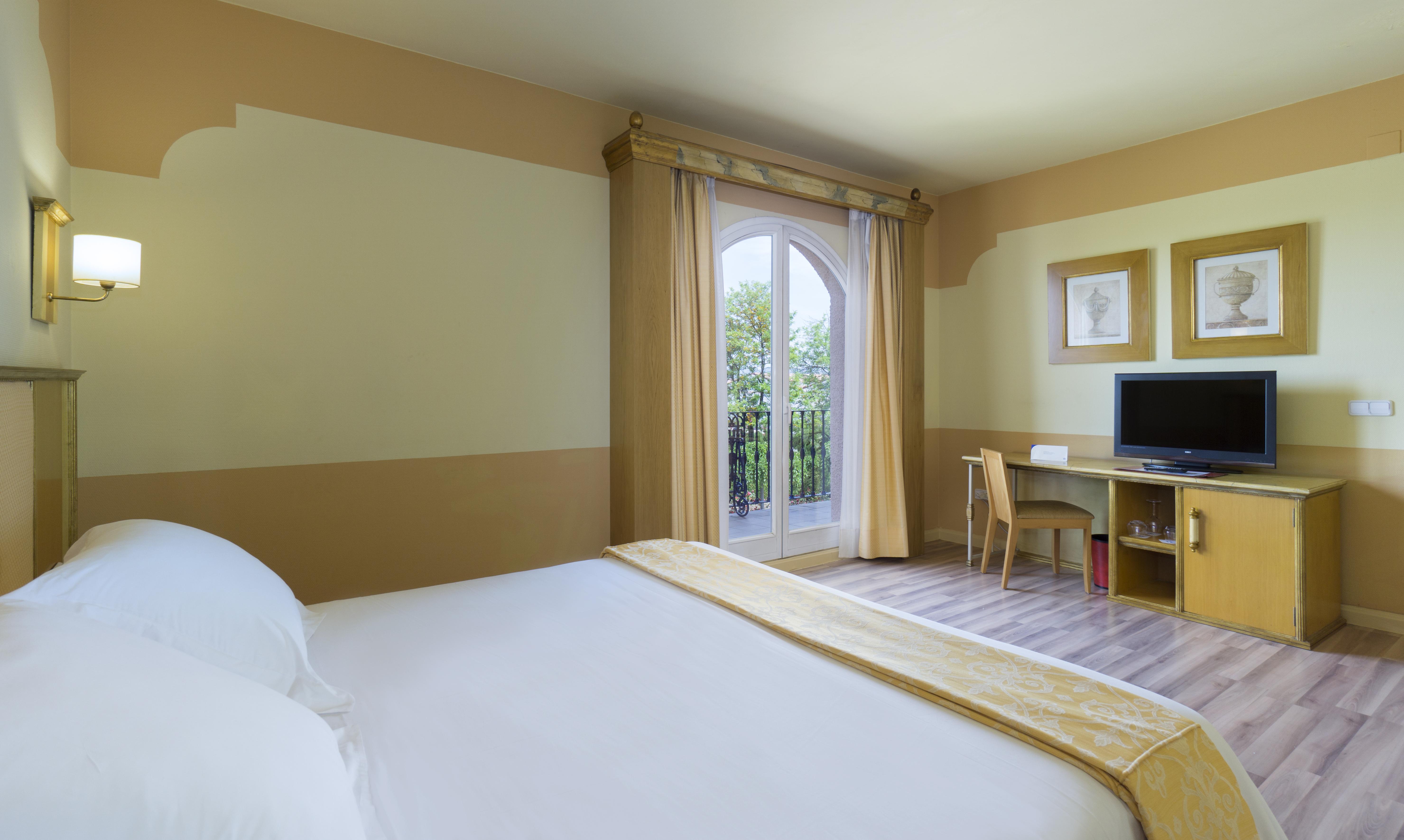 Hotel Fuente Las Piedras Кабра Екстериор снимка