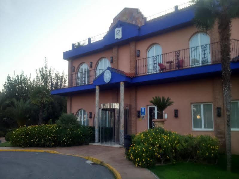 Hotel Fuente Las Piedras Кабра Екстериор снимка